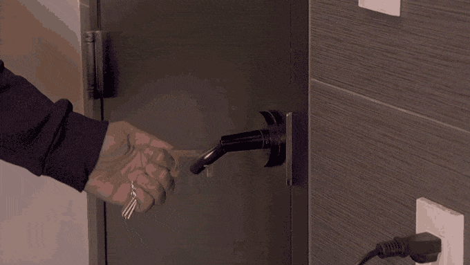 2PCS Portable Elevator Tool Antimicrobial Alloy EDC Door Opener