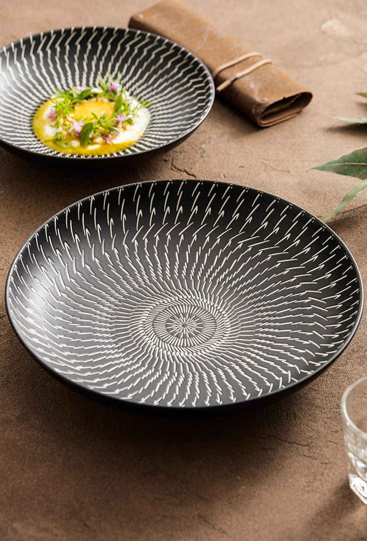 Luxury Black Ceramic Pasta Plate – 9" & 11" Modern Deep Dinner Bowl