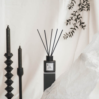 Reed Diffuser -Glass/ Fibre- 50 ml - Wild and free