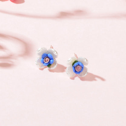 Sweet Elegant White Blue Resin Petal Hypoallergenic Chic Flower Stud