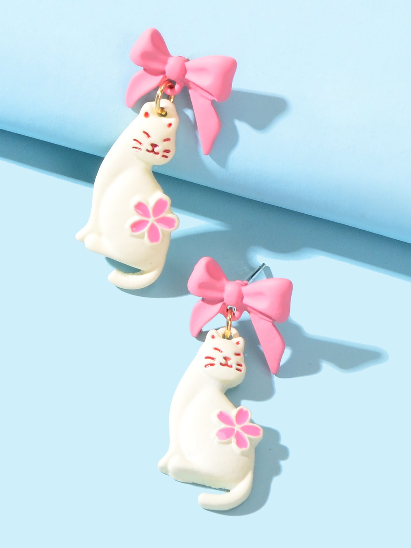 Handmade Cartoon Accessories Flower Bow-knot White Cat Piercing Stud
