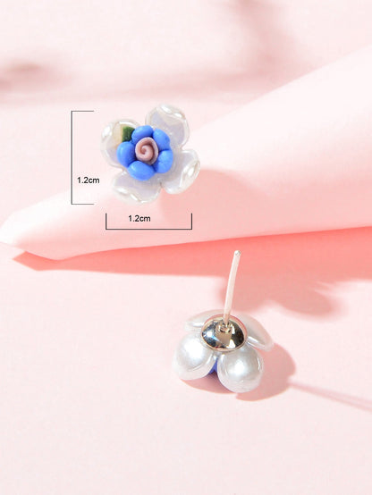 Sweet Elegant White Blue Resin Petal Hypoallergenic Chic Flower Stud