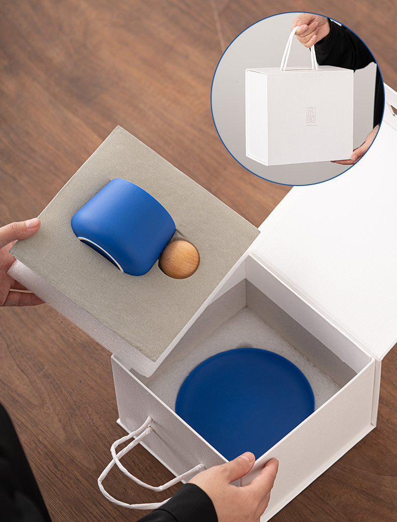 Creative Handle Ceramic Mug & Saucer – Nordic Style Gift Set