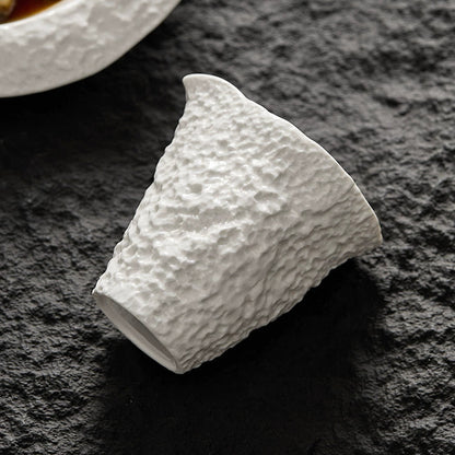 Textured Rock-Style Ceramic Sauce Cup – White Pouring Jug for Gravy, M