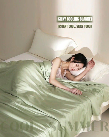 Silky Bamboo Fiber Cooling Blanket Duvet for Hot Sleepers & Night Swea
